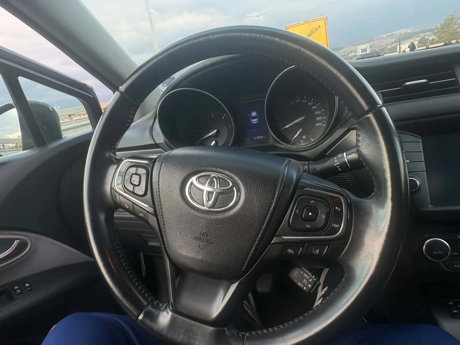 Toyota Avensis 2.0D Executive | Mobile.bg � ����������� 5