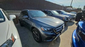  Mercedes-Benz GLC 30...