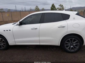 Maserati Levante S* ПОДГРЕВ* ОБДУХВАНЕ* КАМЕРА* ПАНОРАМА* КЕЙЛЕС - 16700 € / 32662.36 лв. - 81453966 9