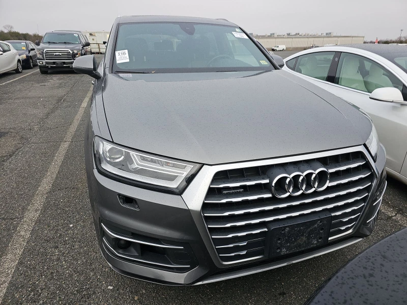 Audi Q7 Крайна Цена 35000лв до София, снимка 2 - Автомобили и джипове - 48625882