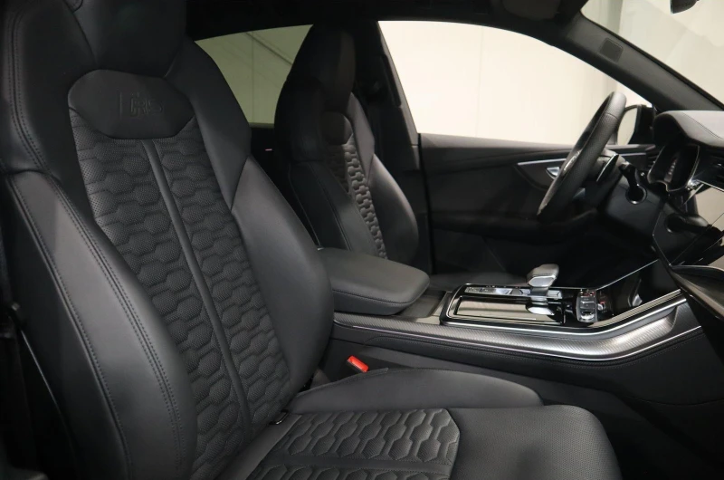 Audi RSQ8 FACELIFT/QUATTRO/B&O/LIFT/MATRIX/HEAD UP/360/, снимка 15 - Автомобили и джипове - 52340863