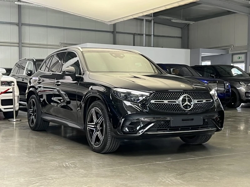 Mercedes-Benz GLC 220 AMG, снимка 2 - Автомобили и джипове - 40565648