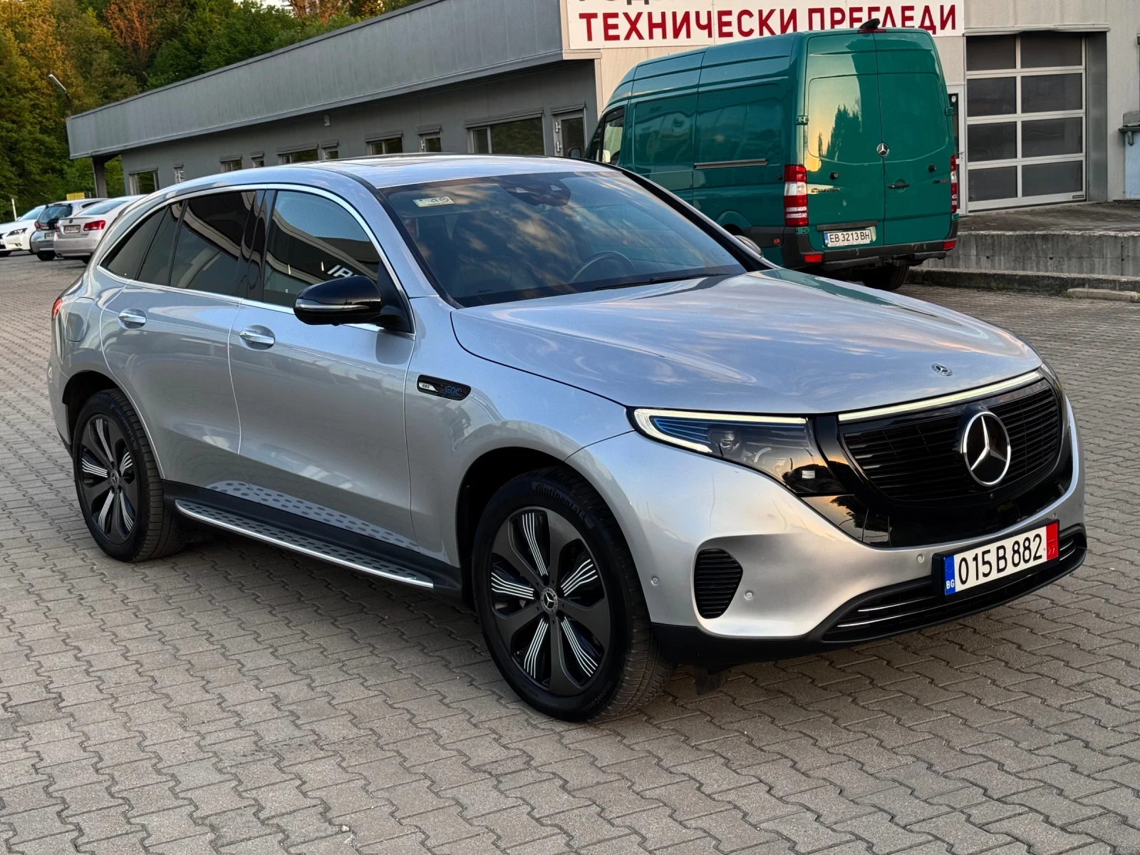 Mercedes-Benz EQC 4MATIC Keyless Distronic Burmester Head-Up Led - изображение 2