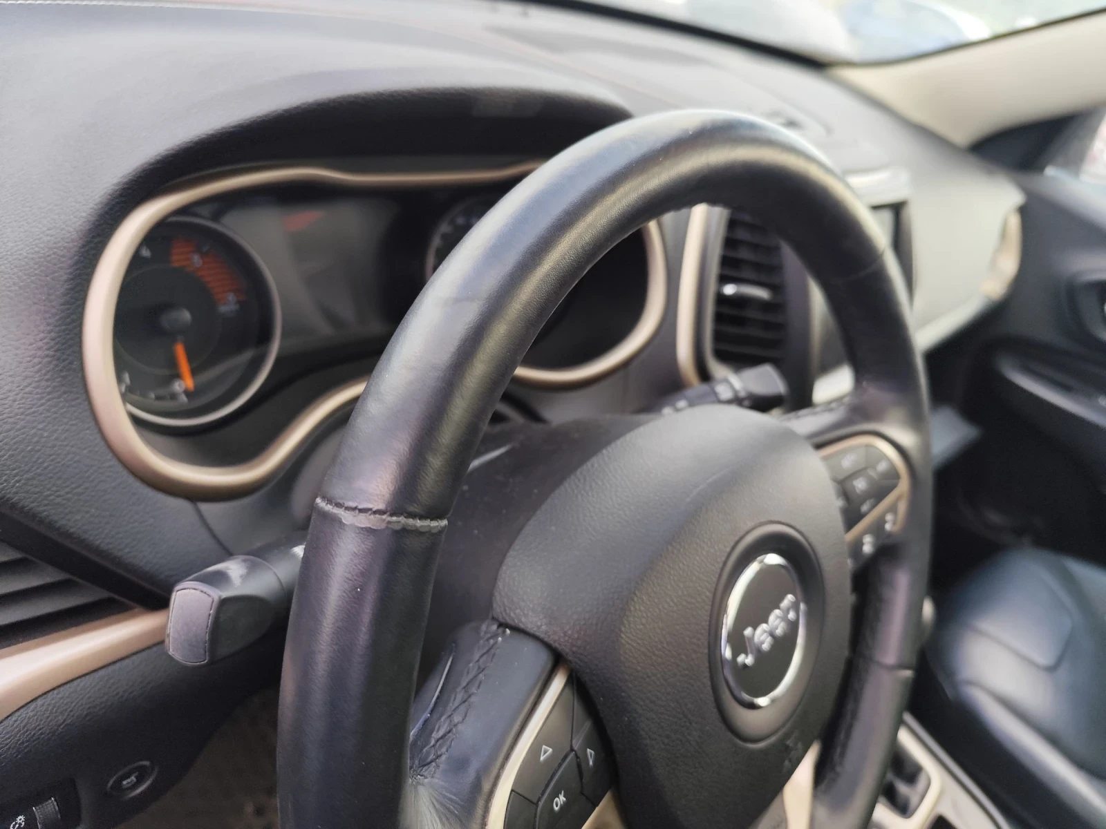 Jeep Cherokee 2.2-115�.��! | Mobile.bg � ����������� 17