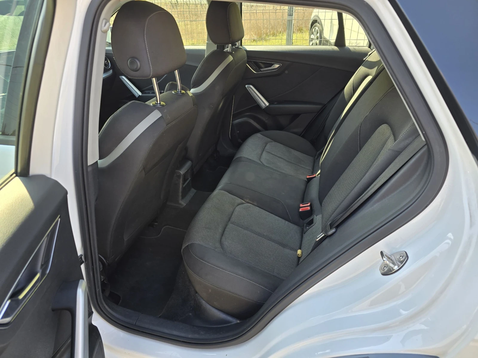 Audi Q2 SPORT/LED, снимка 10 - Автомобили и джипове - 53862516