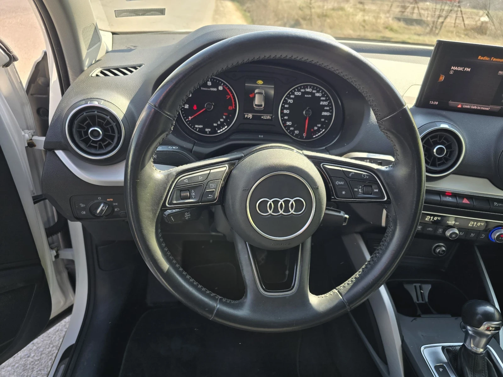 Audi Q2 SPORT/LED, снимка 9 - Автомобили и джипове - 53862516