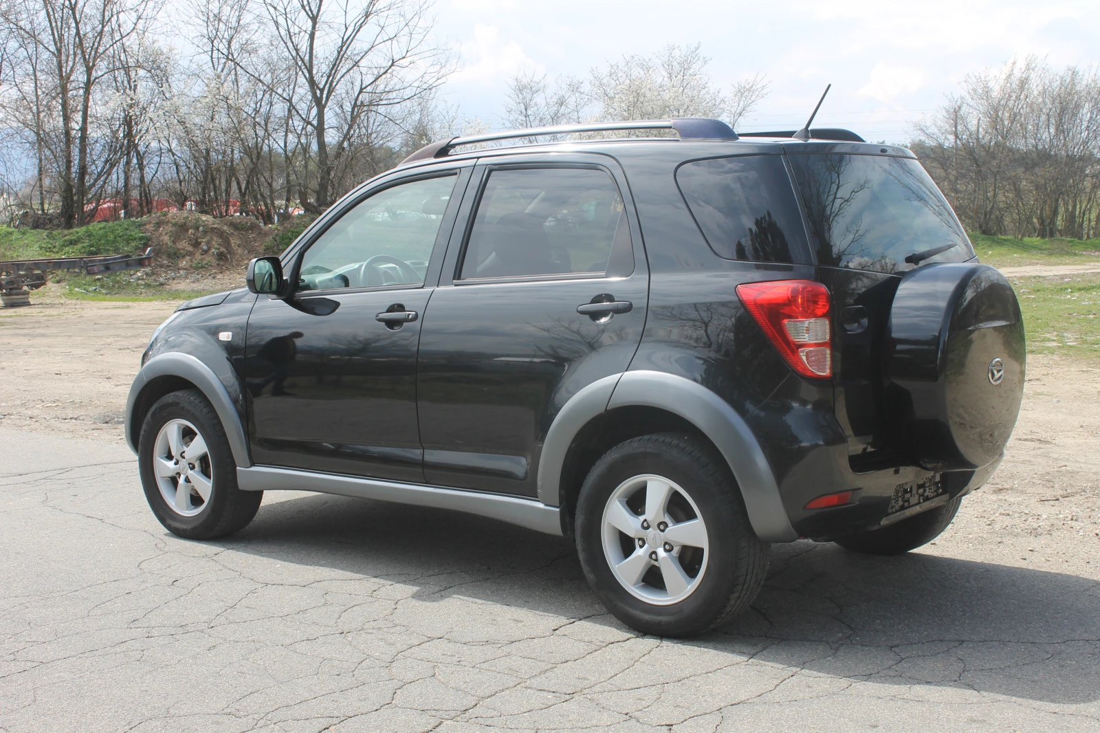 Daihatsu Terios 198000км., Италия, НОВ ВНОС, снимка 5 - Автомобили и джипове - 54041211