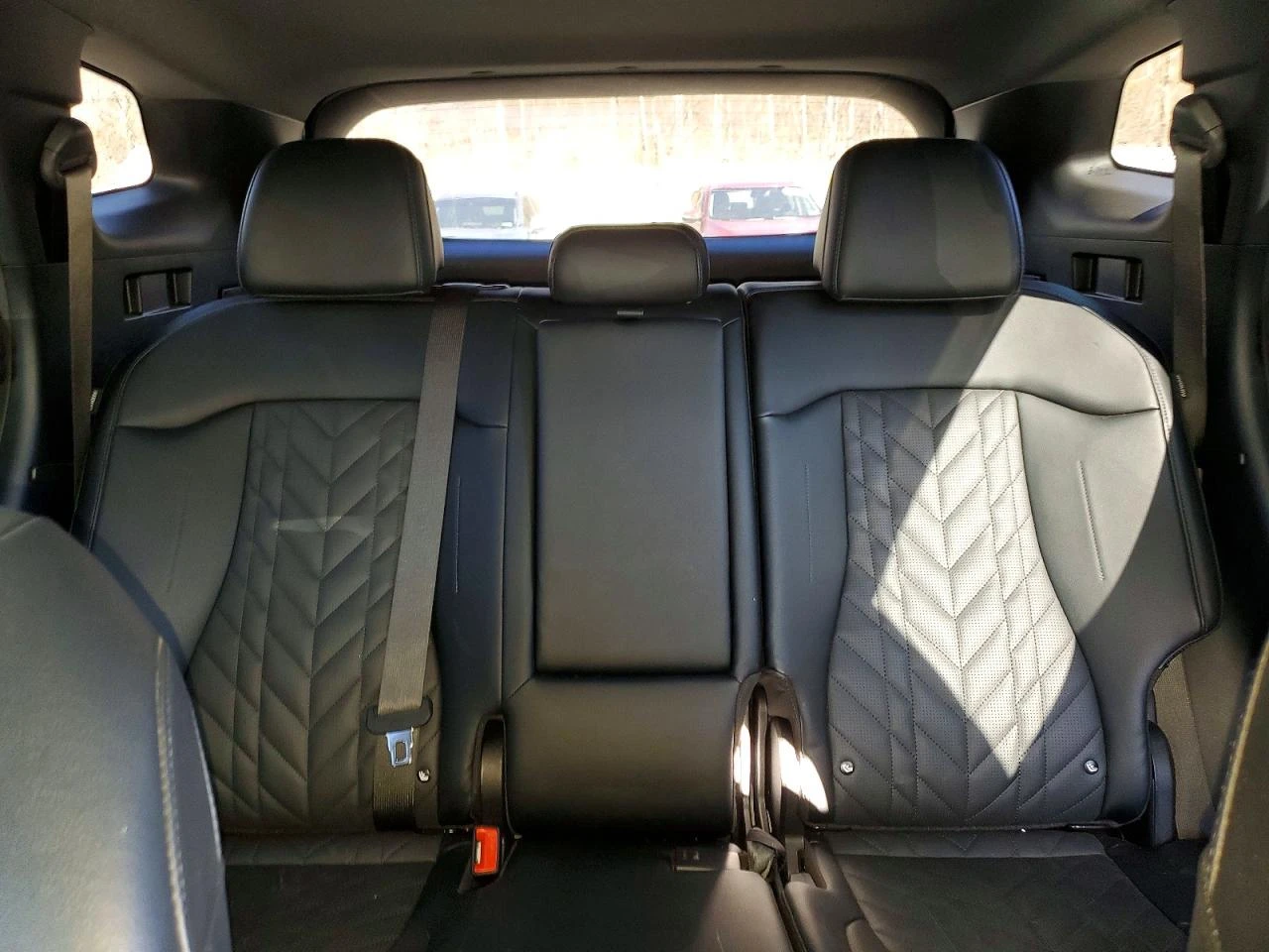 Kia Sportage X LINE AWD* ПАНО* KEYLESS* ОБДУХ* КЛИП НА МОТОР, снимка 10 - Автомобили и джипове - 54060723