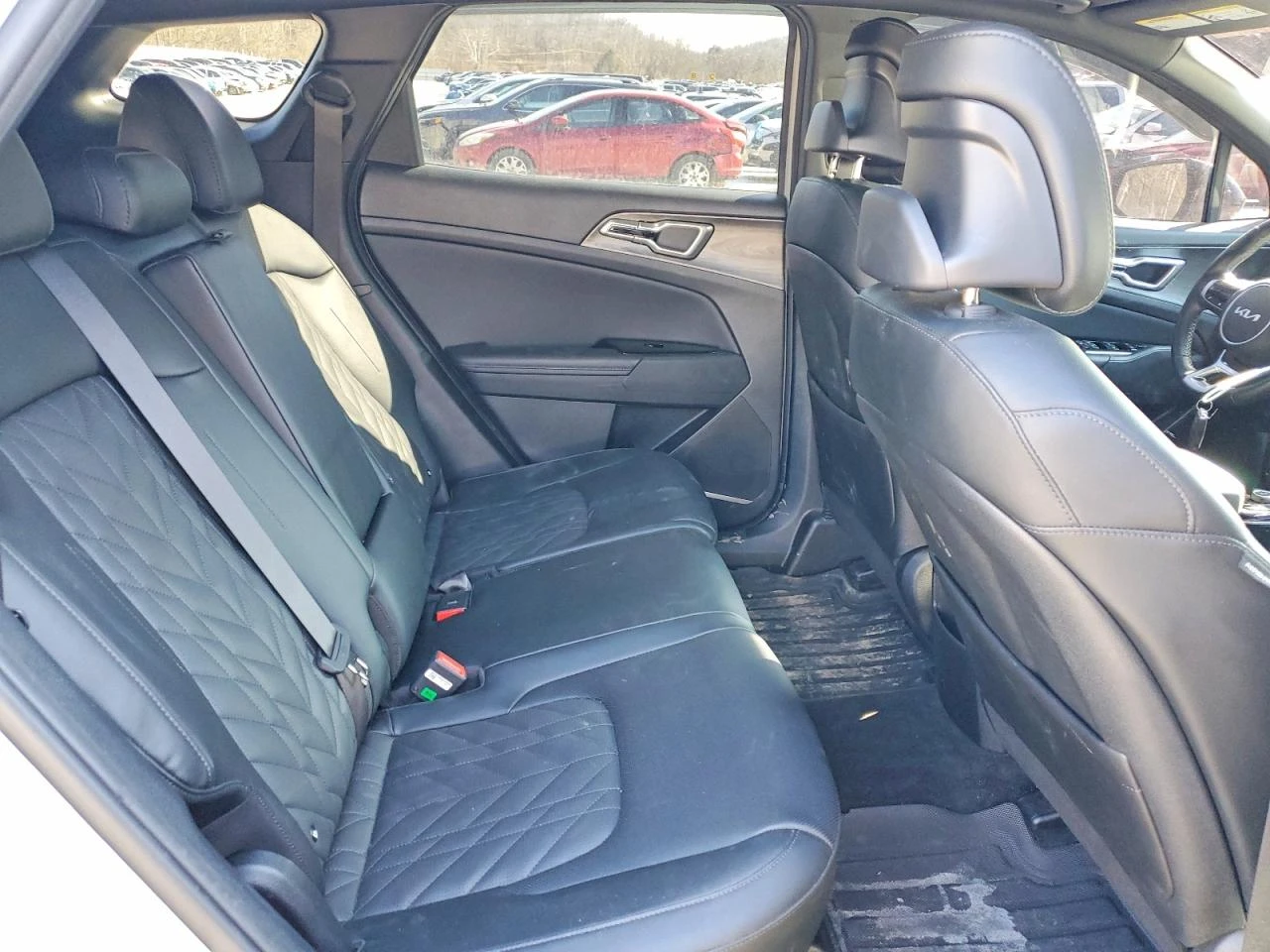 Kia Sportage X LINE AWD* ПАНО* KEYLESS* ОБДУХ* КЛИП НА МОТОР, снимка 11 - Автомобили и джипове - 54060723