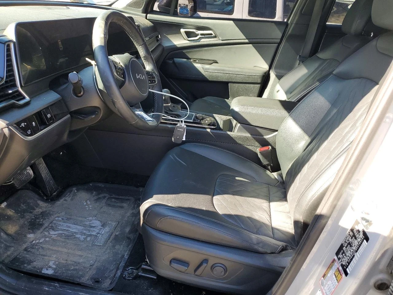 Kia Sportage X LINE AWD* ПАНО* KEYLESS* ОБДУХ* КЛИП НА МОТОР, снимка 7 - Автомобили и джипове - 54060723