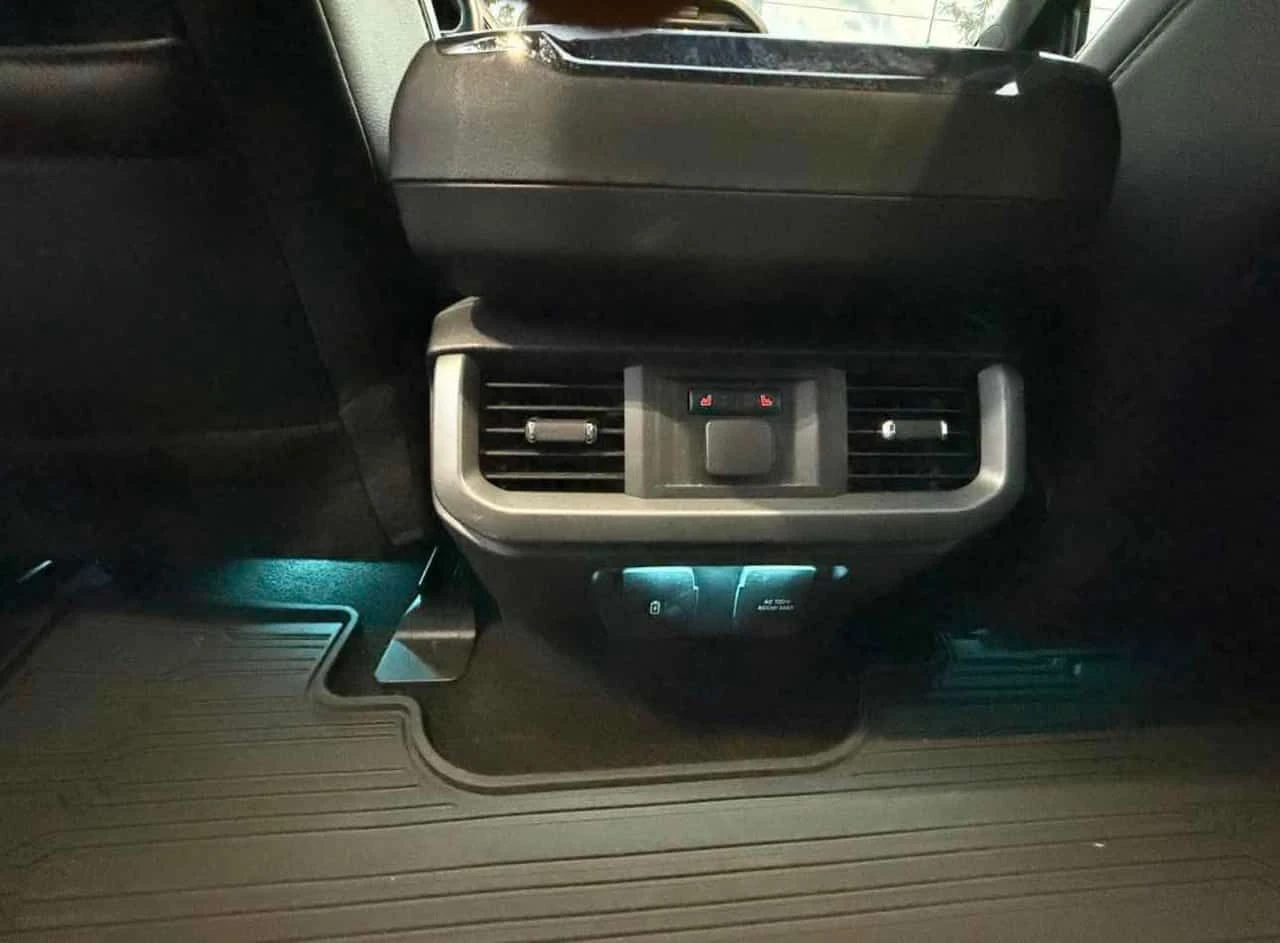 Ford F150 * LARIAT 4WD SuperCrew Box * , снимка 12 - Автомобили и джипове - 54112834