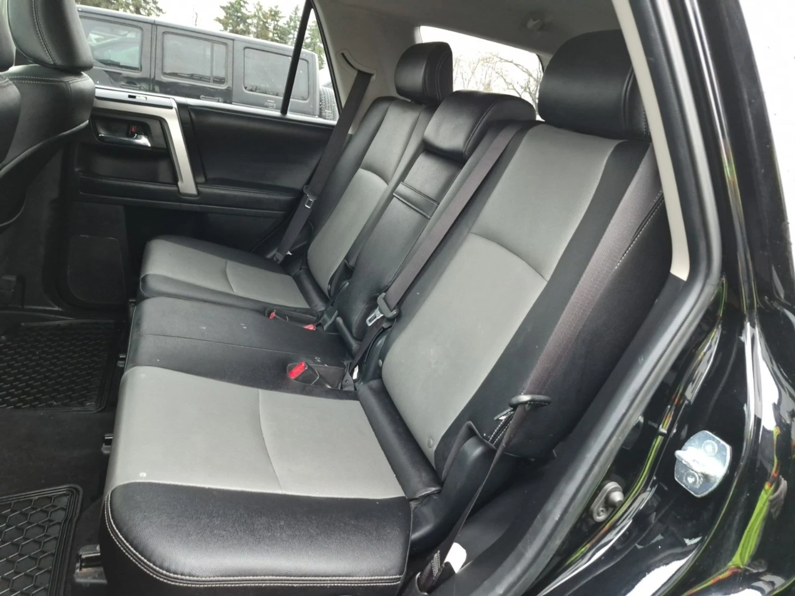 Toyota 4runner, снимка 11 - Автомобили и джипове - 54193658