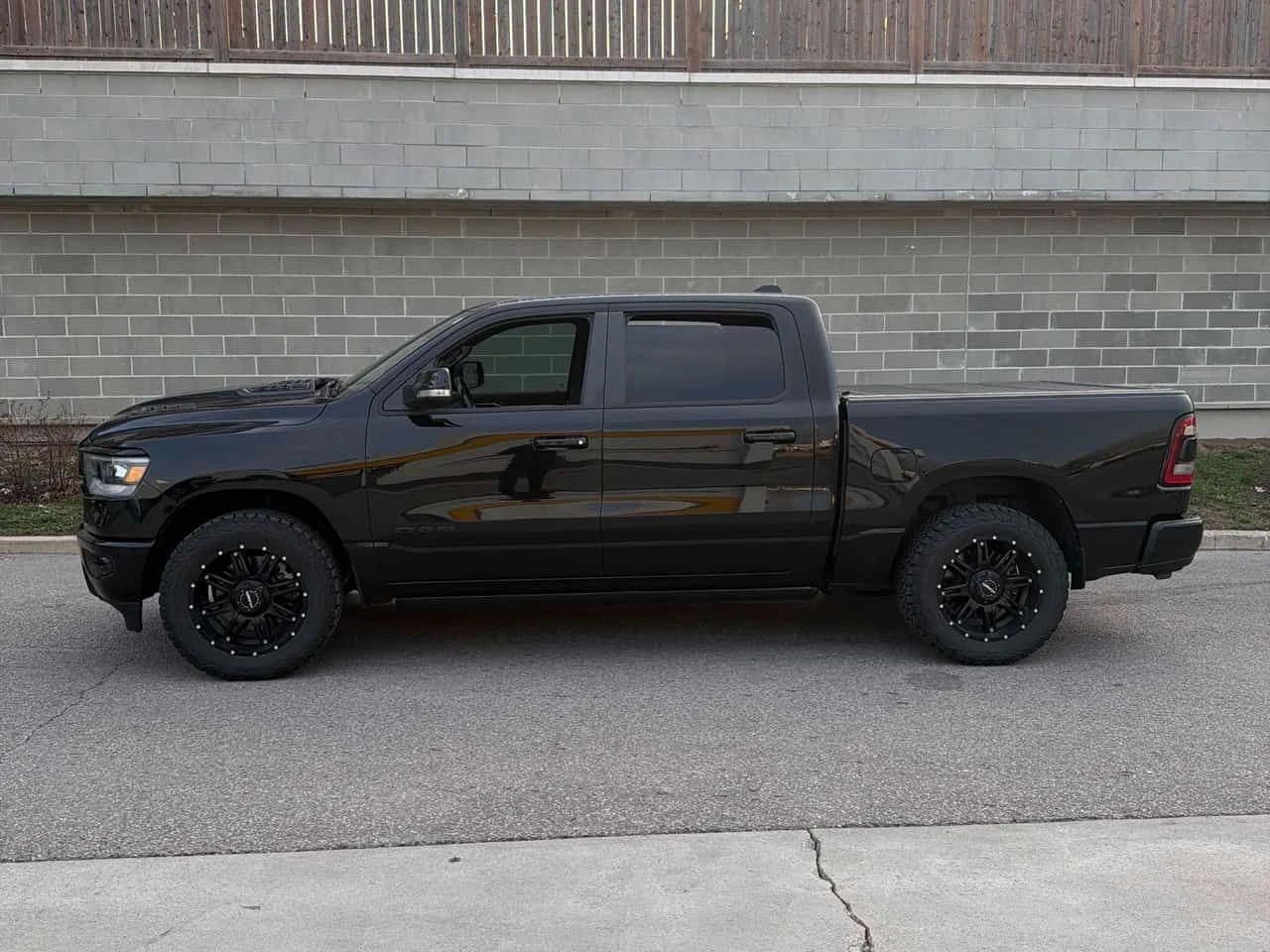 Dodge RAM 1500  | Sport | CARFAX | ��� ������������ ������ | Mobile.bg � ����������� 2