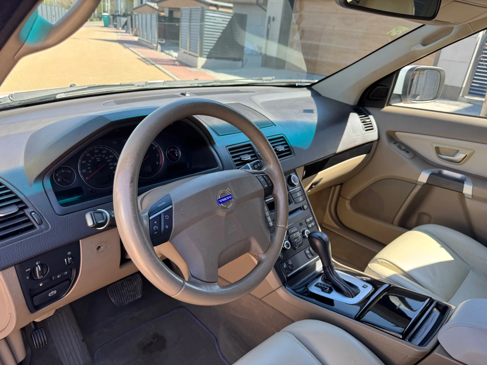 Volvo Xc90 3.2, снимка 8 - Автомобили и джипове - 54312309