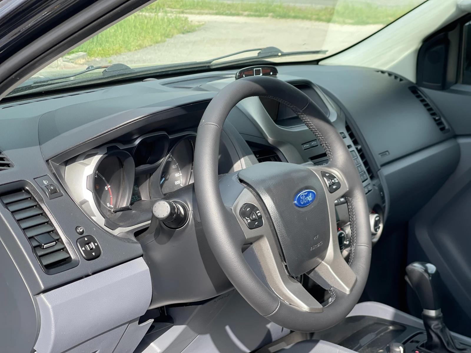 Ford Ranger 3.2TDCi Limited 4x4, снимка 13 - Автомобили и джипове - 54566214