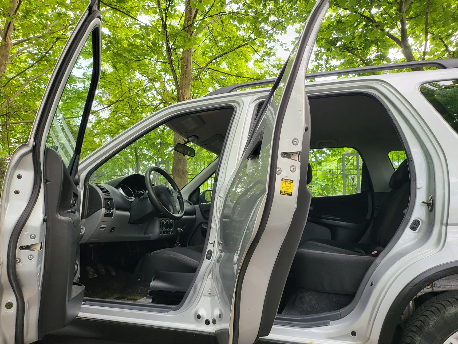 Suzuki Ignis 1.3 Бензин / Газ , снимка 10 - Автомобили и джипове - 54899181