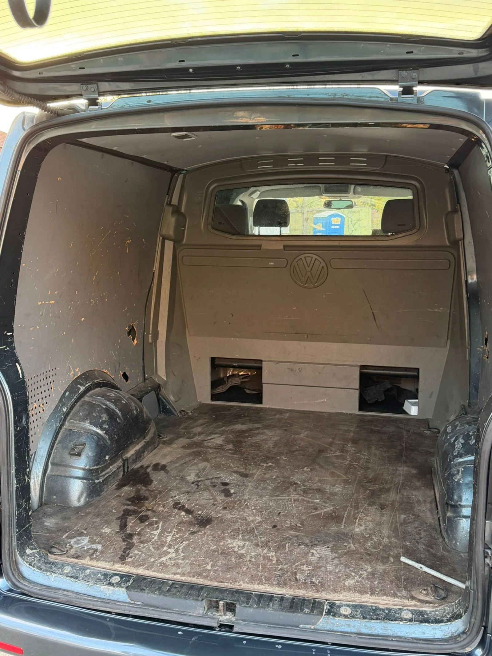 VW Transporter 1.9 TDI 5+ 1 LONG , снимка 8 - Бусове и автобуси - 54239128