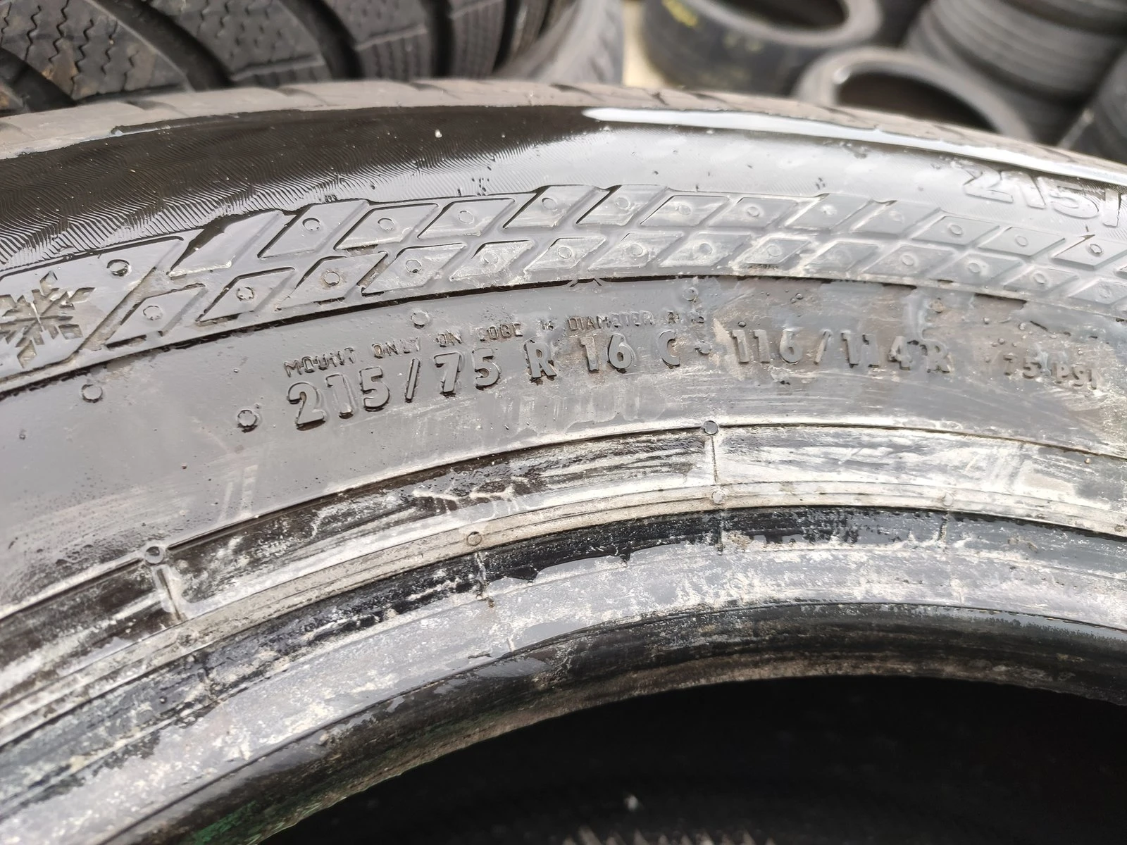 Гуми Всесезонни 215/75R16, снимка 4 - Гуми и джанти - 56732325
