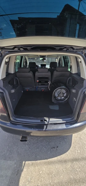 VW Touran 2.0 tdi, снимка 8