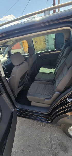 VW Touran 2.0 tdi, снимка 9