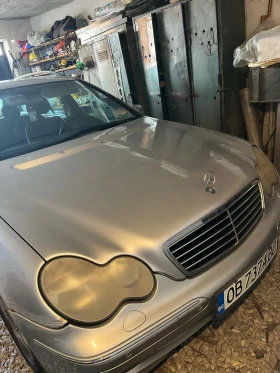 Mercedes-Benz C 200, снимка 1