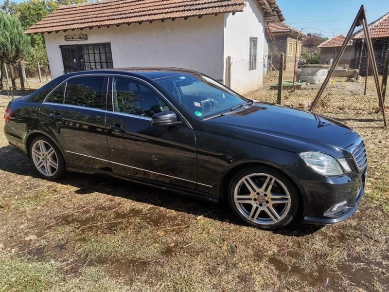 Mercedes-Benz E 250, снимка 2 - Автомобили и джипове - 47442750