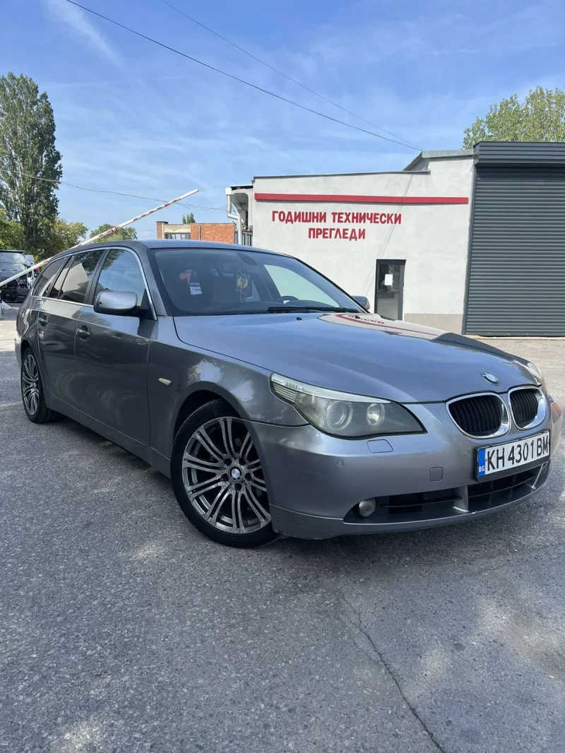 BMW 525 Перфектна , снимка 1 - Автомобили и джипове - 47012326