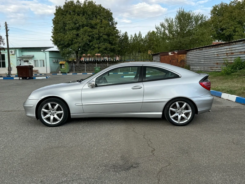 Mercedes-Benz C 220 Mercedes Sport Cupe 2.2CDI, снимка 5 - Автомобили и джипове - 47306250