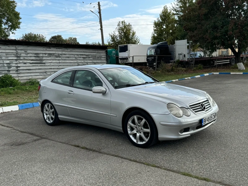 Mercedes-Benz C 220 Mercedes Sport Cupe 2.2CDI, снимка 1 - Автомобили и джипове - 47306250