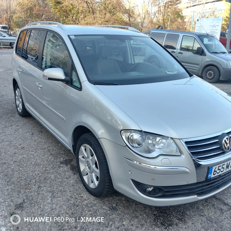 VW Touran, снимка 1 - Автомобили и джипове - 48411290