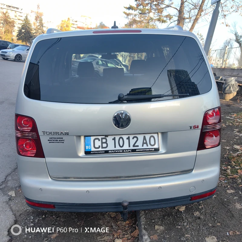 VW Touran, снимка 3 - Автомобили и джипове - 48411290