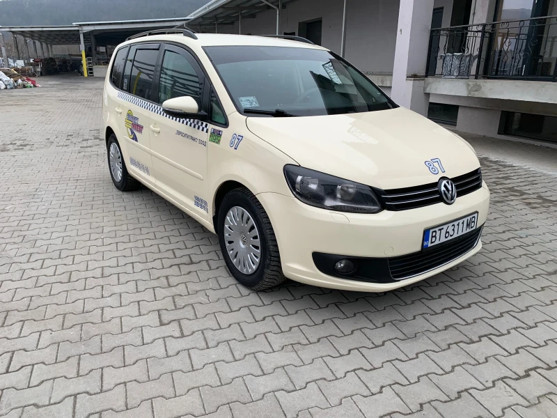 VW Touran 1.6 TDI, снимка 2 - Автомобили и джипове - 49310945