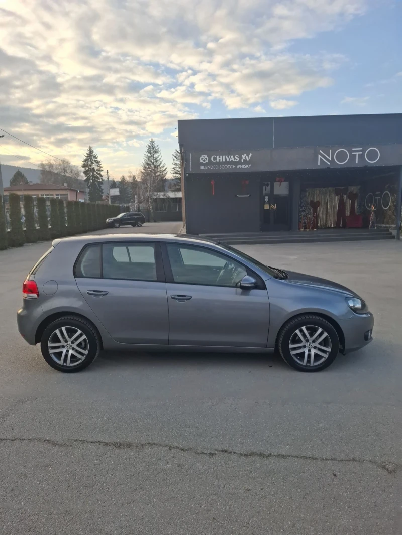 VW Golf 1.6i 102к.с ГАЗ-БЕНЗИН , снимка 8 - Автомобили и джипове - 52879150