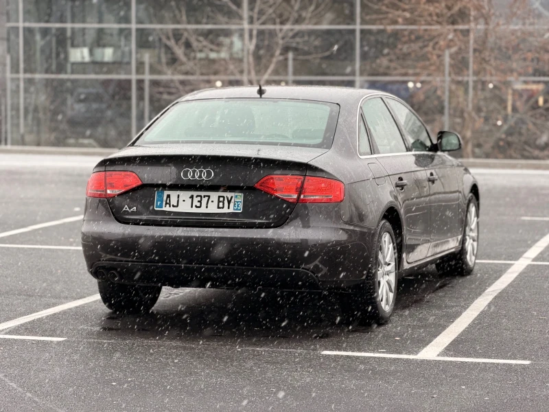 Audi A4 2.0TDI-AmbitionLUX-лизингпрез Уникредитпо165euro, снимка 8 - Автомобили и джипове - 53176569