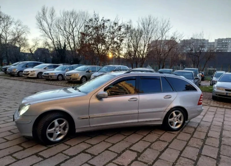 Mercedes-Benz 200, снимка 8 - Автомобили и джипове - 53218393