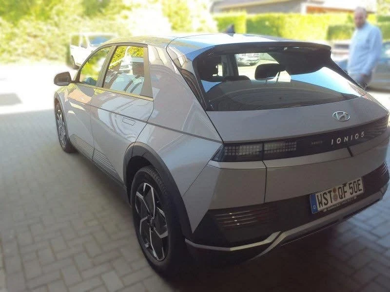 Hyundai Ioniq 5 72.6KWh/RWD/2022г./ГАРАНЦИЯ ДО 2030г. - изображение 4