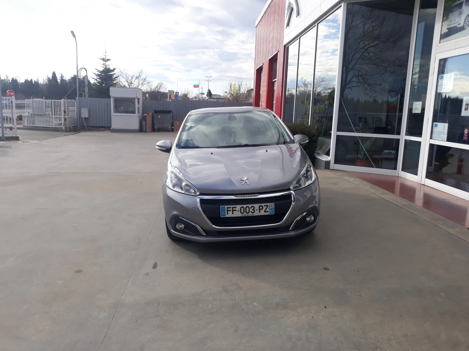 Peugeot 208 1.5 HDI  - изображение 3