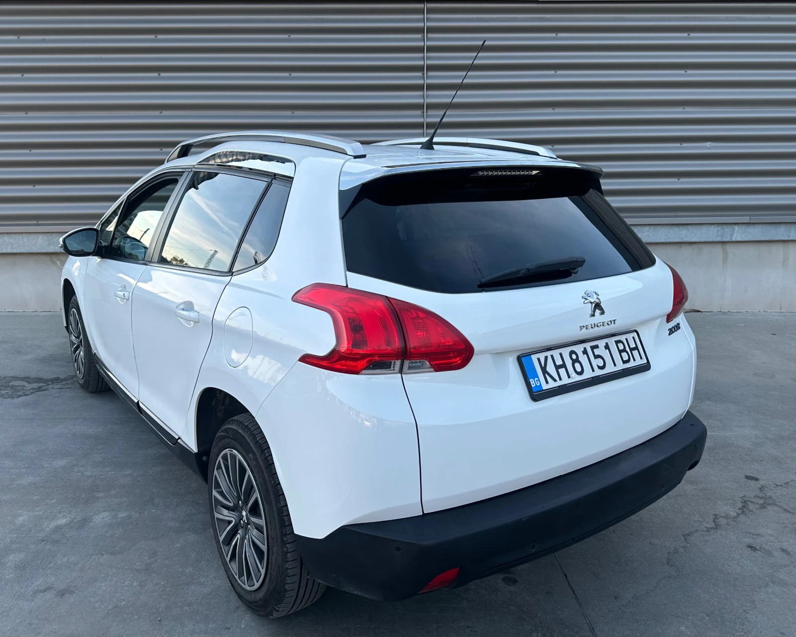 Peugeot 2008 1.2 I (98000)км - изображение 6