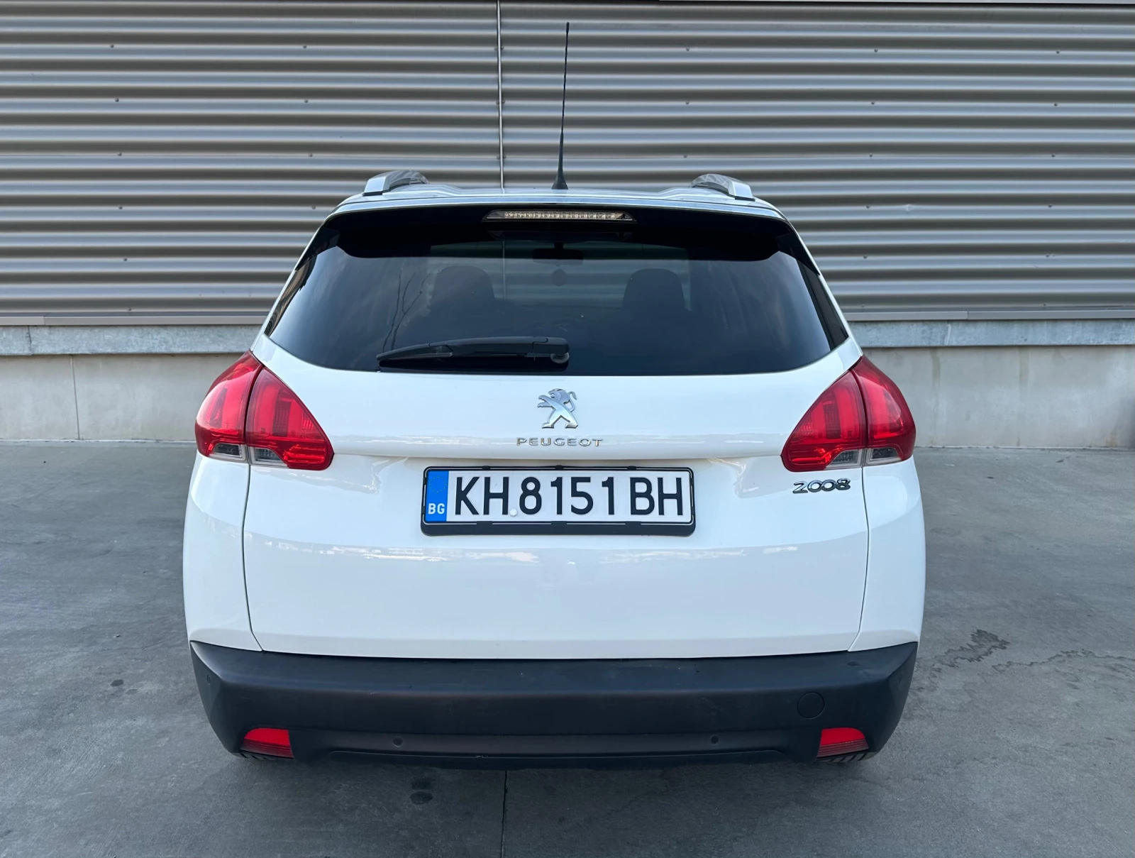 Peugeot 2008 1.2 I (98000)км - изображение 7