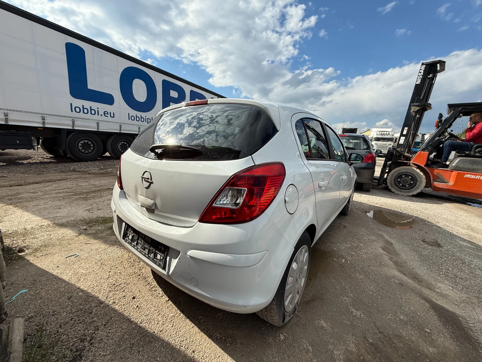 Opel Corsa  - изображение 9