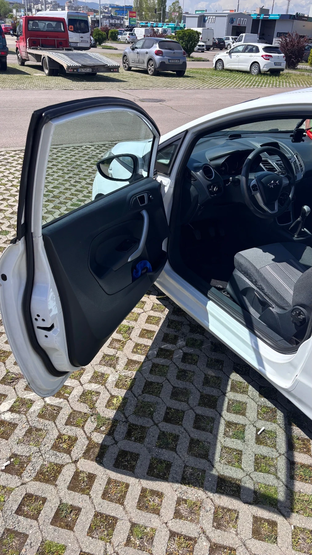 Ford Fiesta 1.25I ГАЗ - изображение 10