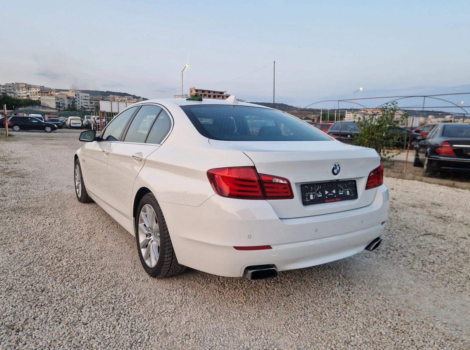 BMW 550 Регистриран / Реални КМ / Като Нова / Лизинг  - изображение 6