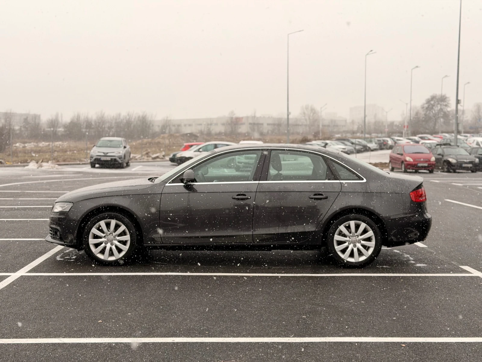 Audi A4 2.0TDI-AmbitionLUX-лизингпрез Уникредитпо165euro - изображение 5