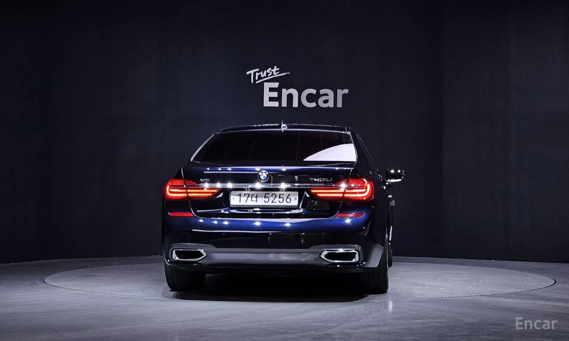 BMW 740 XDRIVE* МПАКЕТ* RECARO* HARMAN* KARDON* , снимка 4 - Автомобили и джипове - 54195253