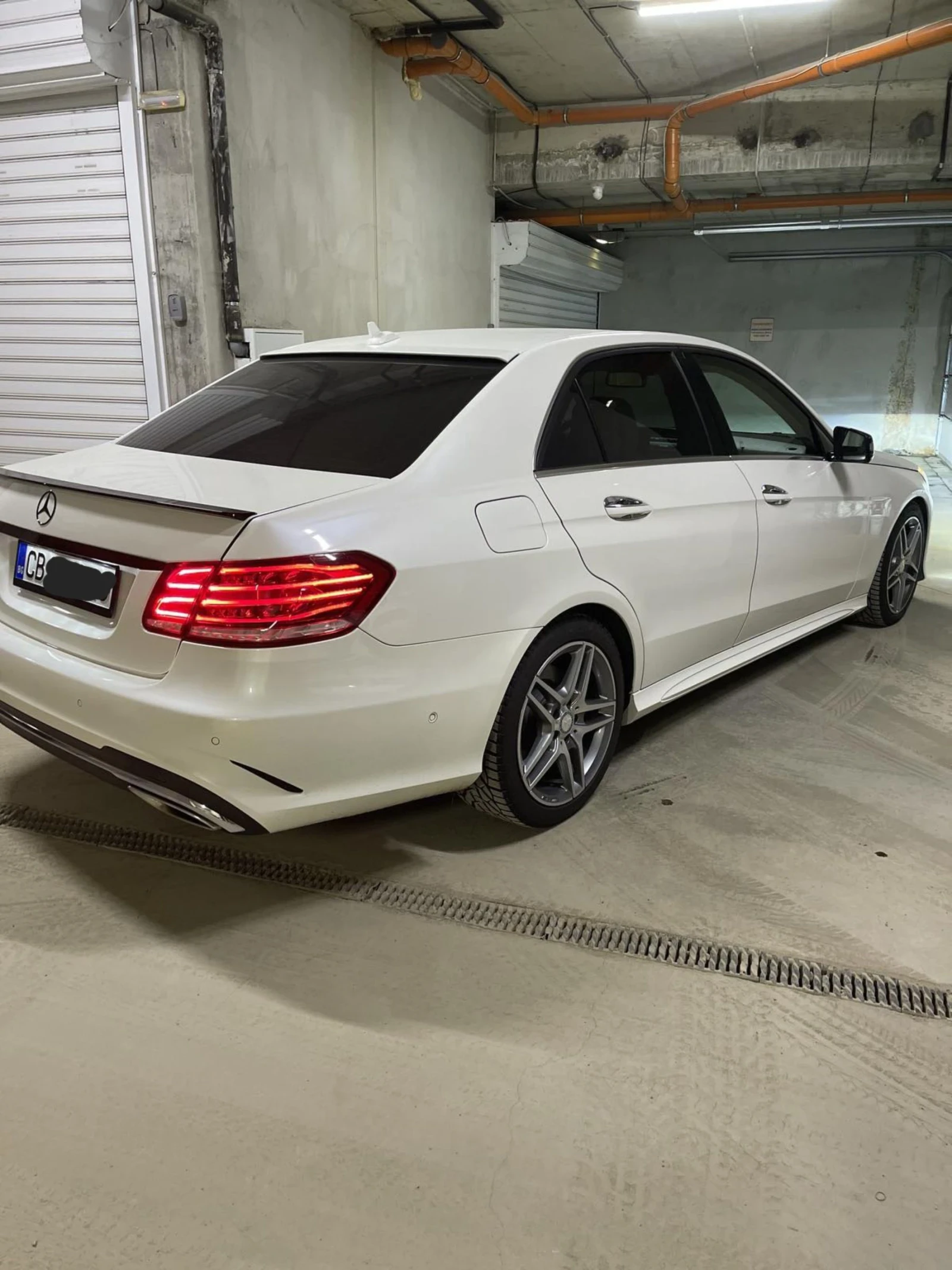 Mercedes-Benz E 500 РЕАЛНИ КМ !!!!!! / УНИКАТ!!!!!!!, снимка 10 - Автомобили и джипове - 54487655