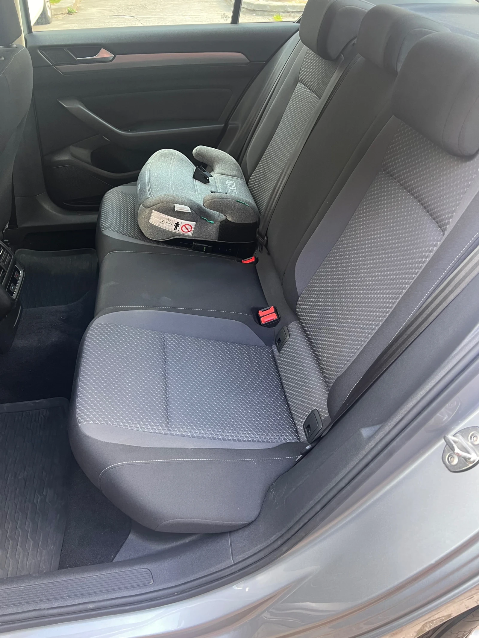 VW Passat, снимка 12 - Автомобили и джипове - 54881244