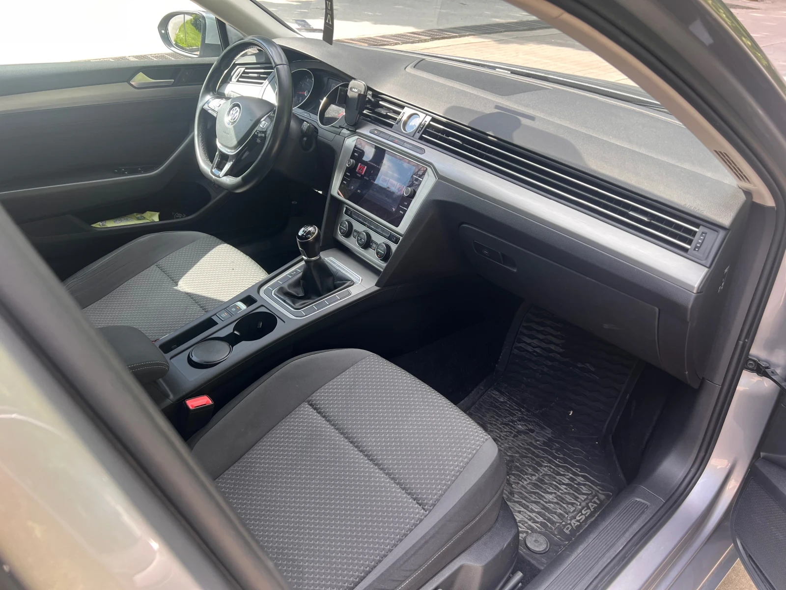 VW Passat, снимка 8 - Автомобили и джипове - 54881244