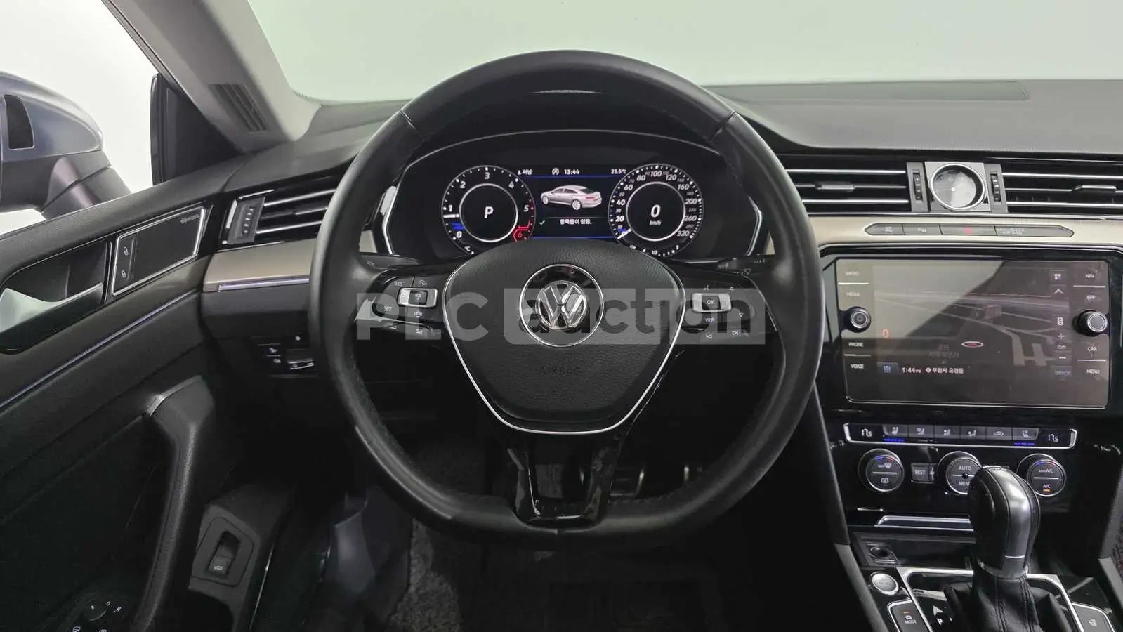 VW Arteon PRESTIGE !БОГАТО ОБОРУДВАНЕ! !ПОДГРЕВИ! !ПАНОРАМА!, снимка 10 - Автомобили и джипове - 54934525