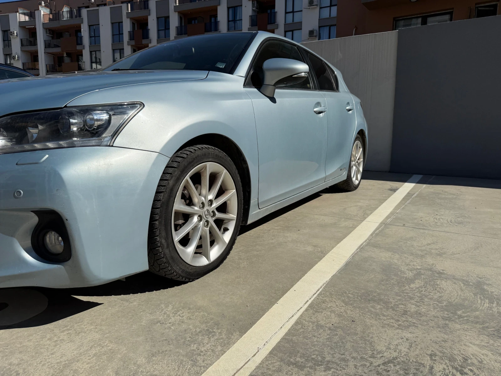 Lexus CT 200h, снимка 4 - Автомобили и джипове - 55420675