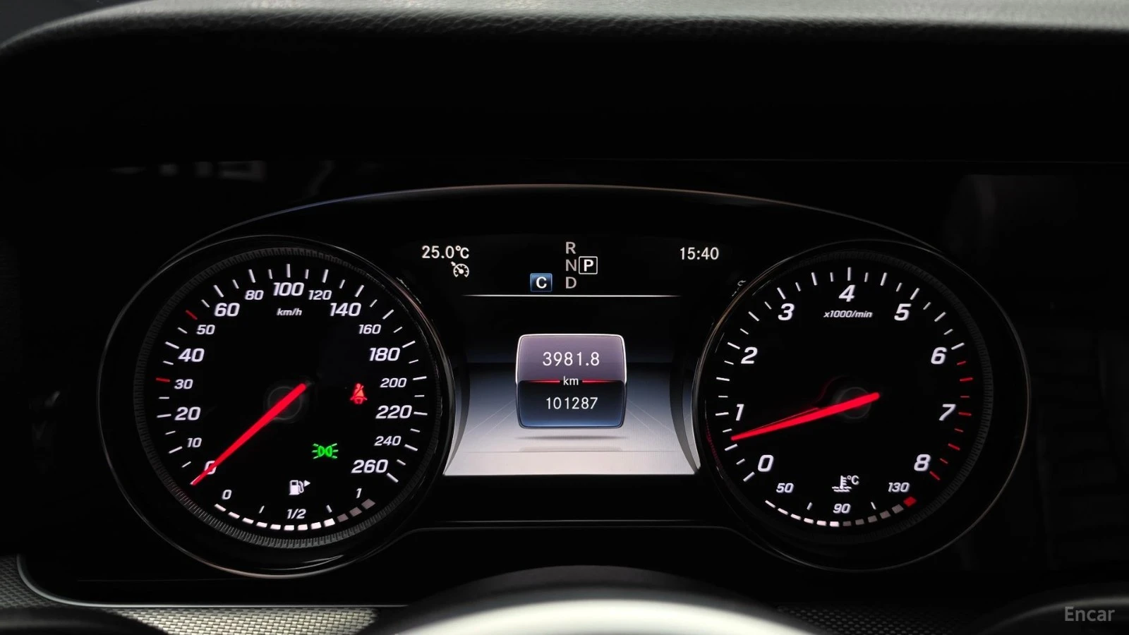 Mercedes-Benz E 250 AVANGARDE* КОЖА* НАВИ* ПАНО, снимка 6 - Автомобили и джипове - 55479920